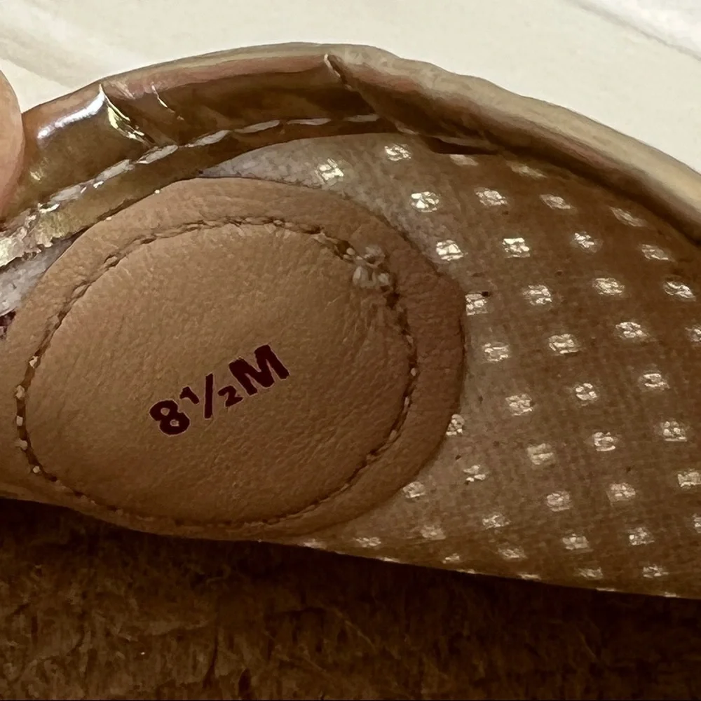 Michael Kors Kendrick espadrilles flats gold leather perforated metallic 8.5